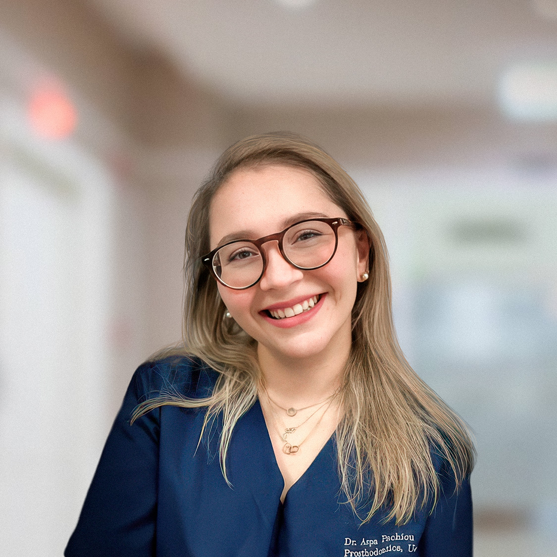 Aspasia Pachiou-living BG